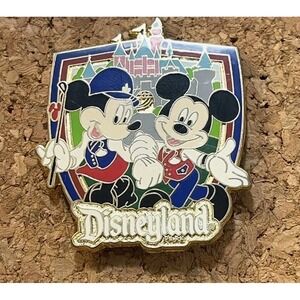 Disney DLR Disneyland Resort Mickey & Minnie Cast Member Guided Tour Pin RARE